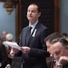 Le ministre des Finances Éric Girard à l'Assemblée nationale.