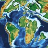 Le modèle intègre la géodynamique, les forces tectoniques et climatiques, ainsi que les processus de surface.