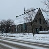 L'église de pierre au centre-ville de Rimouski.