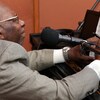 Oliver Jones au piano.