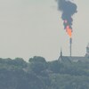 Des flammes imposantes chez Valéro, à Lévis.