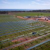 Une photo aérienne du parc solaire de Sunbank.