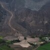 Une vue aérienne montre une zone touchée par un glissement de terrain provoqué par de fortes pluies, à Arequipa, au Pérou, le 6 février 2023.