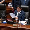 Le Parlement péruvien a voté la destitution du président Castillo.