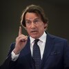 Le président et chef de la direction de Québecor, Pierre Karl Péladeau, parle lors de l'audience du CRTC.