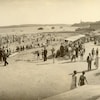 Vue panoramique de la plage de l'anse au Foulon en 1934.