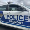 Une voiture du Service de police de Bromont.