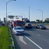 Accident avec plusieurs voitutres et un camion de pompier.