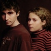 Félix Paul et Rose Perron posent côte à côte.
