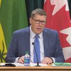 Le premier ministre de la Saskatchewan, Scott Moe, lors d'une conférence de presse portant sur la COVID-19 le 7 octobre 2021.