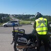 Un policier à moto