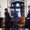 La secrétaire générale de l'OIF, Louise Mushikiwabo, le premier ministre, Justin Trudeau, et la ministre de la Francophonie, Mélanie Joly, lors d'une visite à Ottawa en juin 2019. 