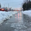 Un trottoir recouvert de glace à Ottawa