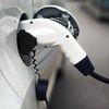 La borne de recharge d'une voiture électrique.