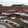 Vue aérienne de l'Hôpital général de Regina, en hiver.