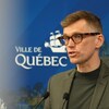 Bruno Marchand lors d’un point de presse à l’hôtel de ville de Québec.