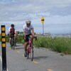 Des cyclistes sur une piste à Rimouski.