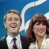 Brian Mulroney savourant sa victoire électorale avec son épouse Mila Mulroney. 