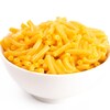 Du macaroni au fromage dans un bol blanc.