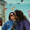 Le film Laurence Anyways parle de la transition de Laurence, qui ne souhaite plus vivre dans le corps d'un homme. 