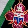 Une médaille de l'Ordre du Yukon.