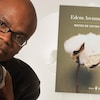 Montage photo d'un portrait d'Edem Awumey et de la couverture de son roman « Noces de coton ».