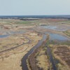 Grande étendue de marais vue du haut des airs