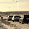 Trois voitures participant au programme Skid Smart du Saskatchewan safety council