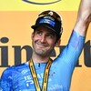 Hugo Houle sur le podium au Tour de France