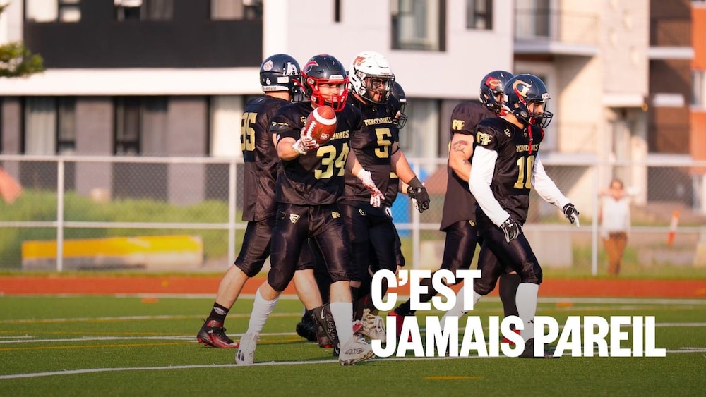 Des joueurs de football.