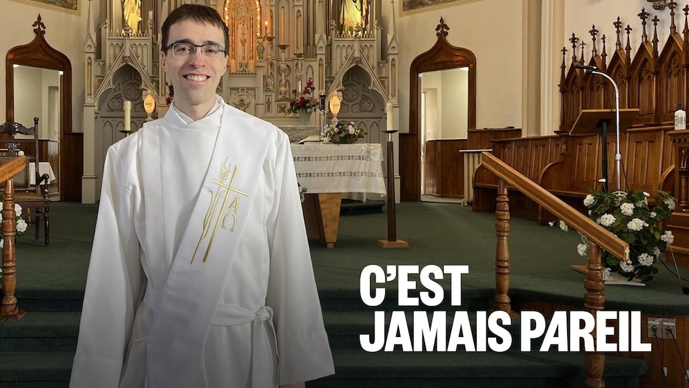 Pascal Coudé est souriant. 