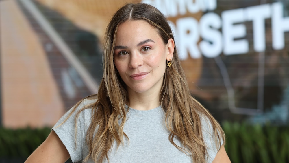 Marina Bastarache, souriant légèrement pour la photo.
