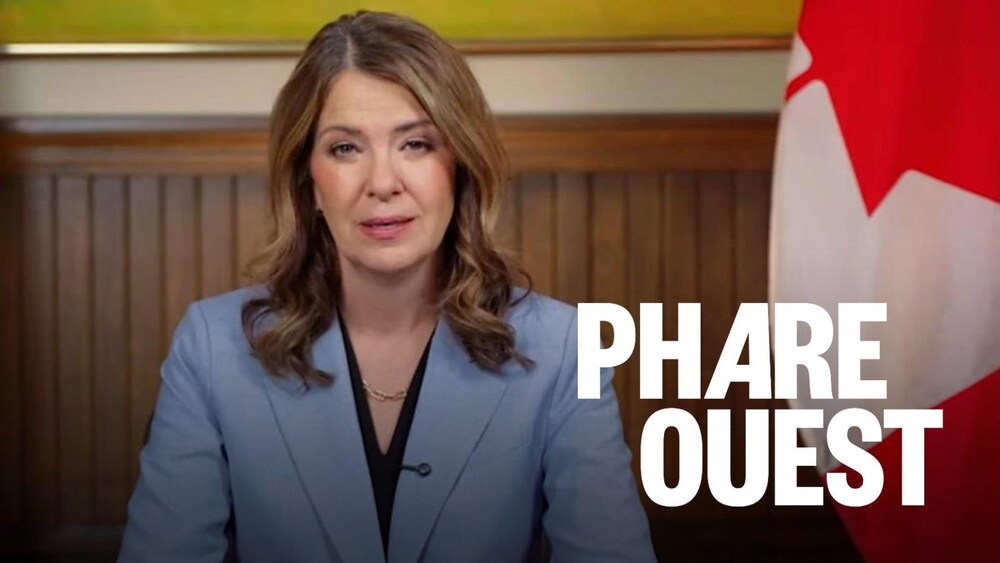 La première ministre de l'Alberta, Danielle Smith, lors de son discours télévisé diffusé le 21 mai 2026.