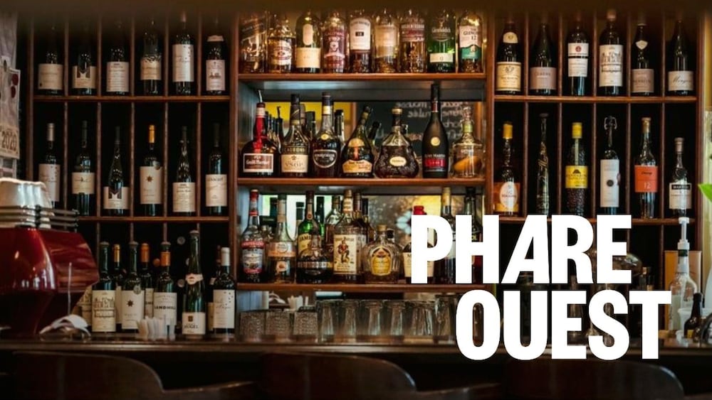 Le bar d'un restaurant.