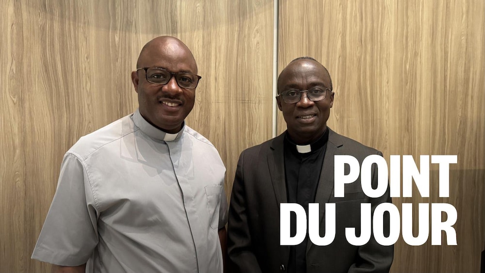 Portrait de deux personnes.