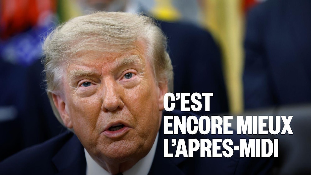 Donald Trump parle dans le Bureau ovale.