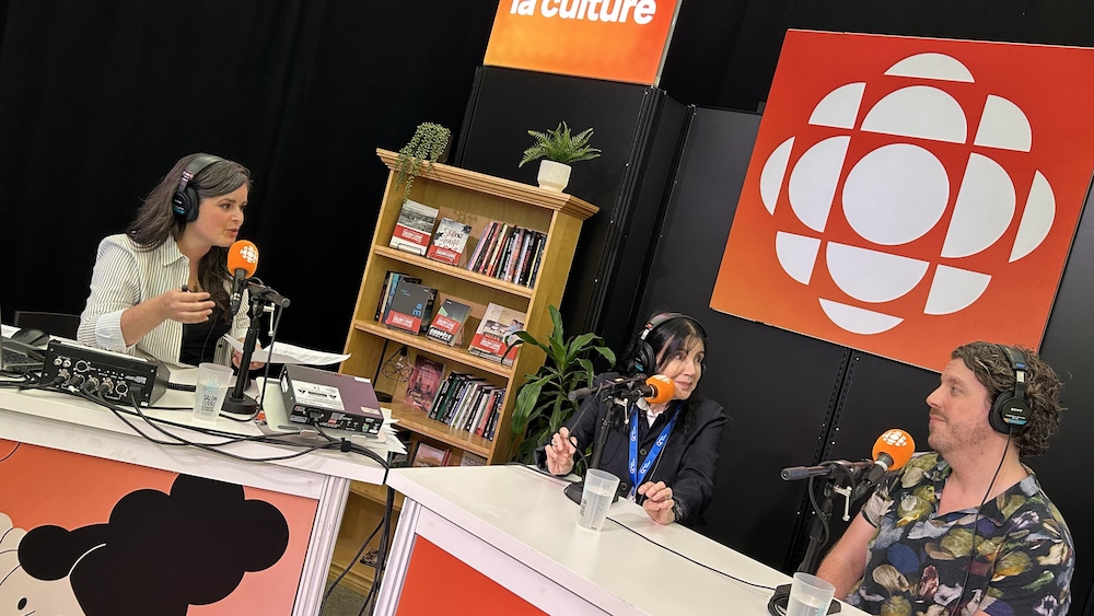 Carole Laure et Samuel Larochelle en entrevue avec Catherine Doucet.