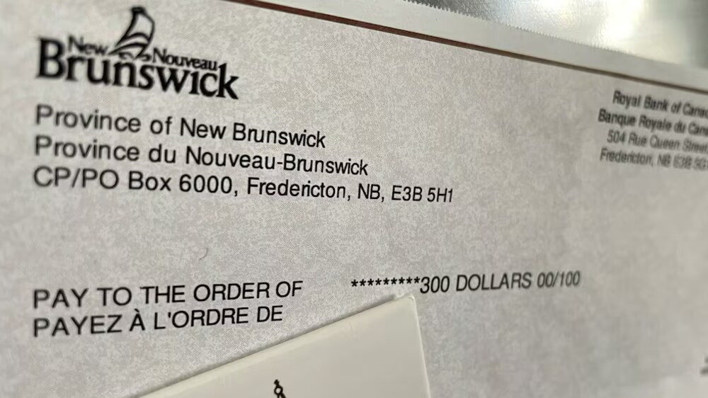 Le chèque de 300 $ devrait être envoyé directement, selon le Front ...