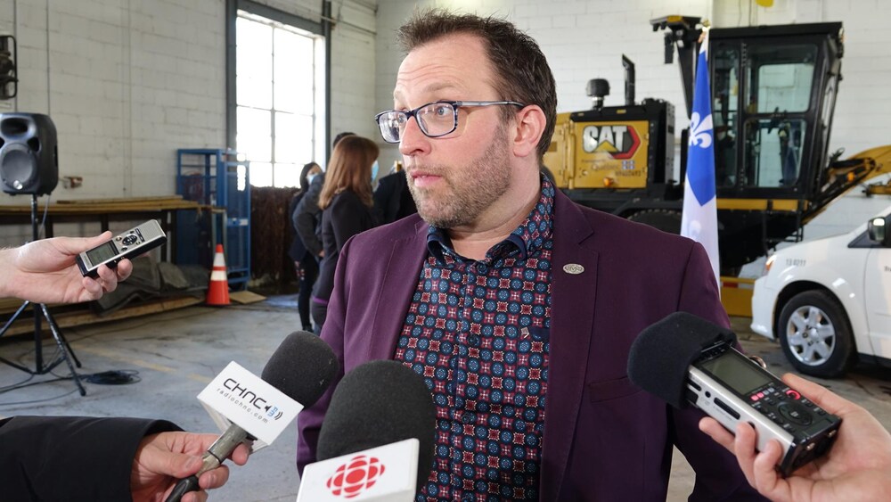 Transport aérien : il faut plus de concurrence dit le maire de Gaspé ...