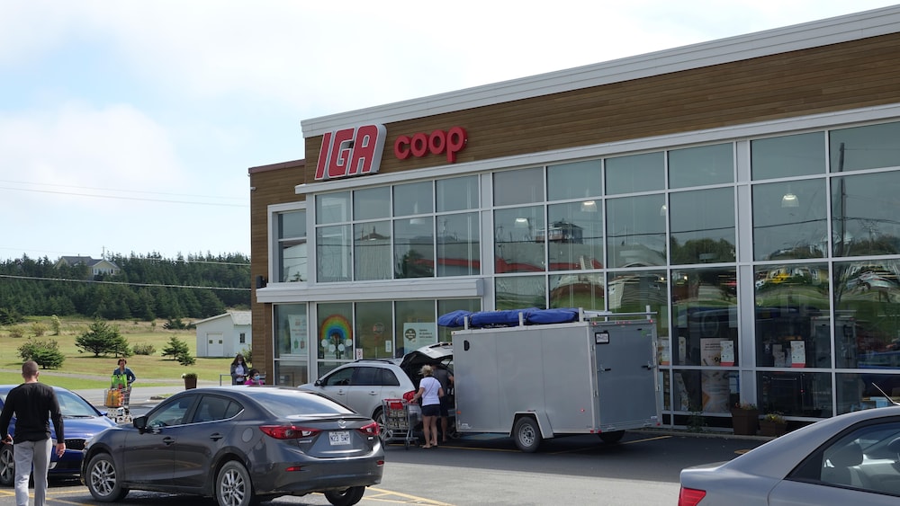 La façade du IGA Coop de Lavernière.