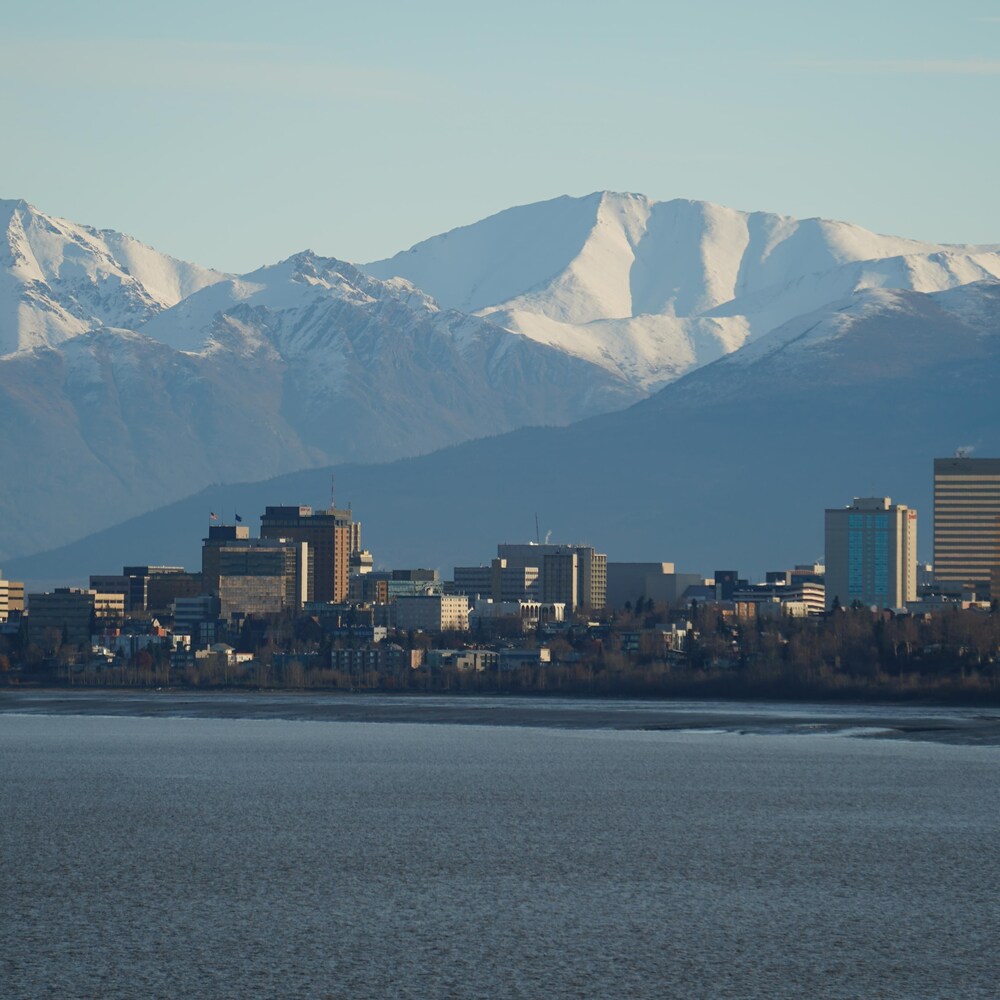 Le centre-ville d'Anchorage, la plus grande ville de l'Alaska.