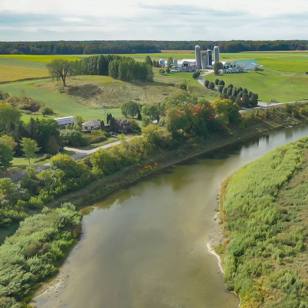 Vue aérienne de la rivière Nicolet.