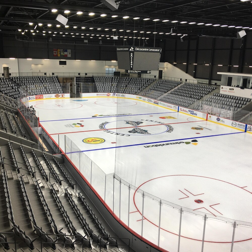 Edmundston découvre son nouvel aréna | Radio-Canada.ca