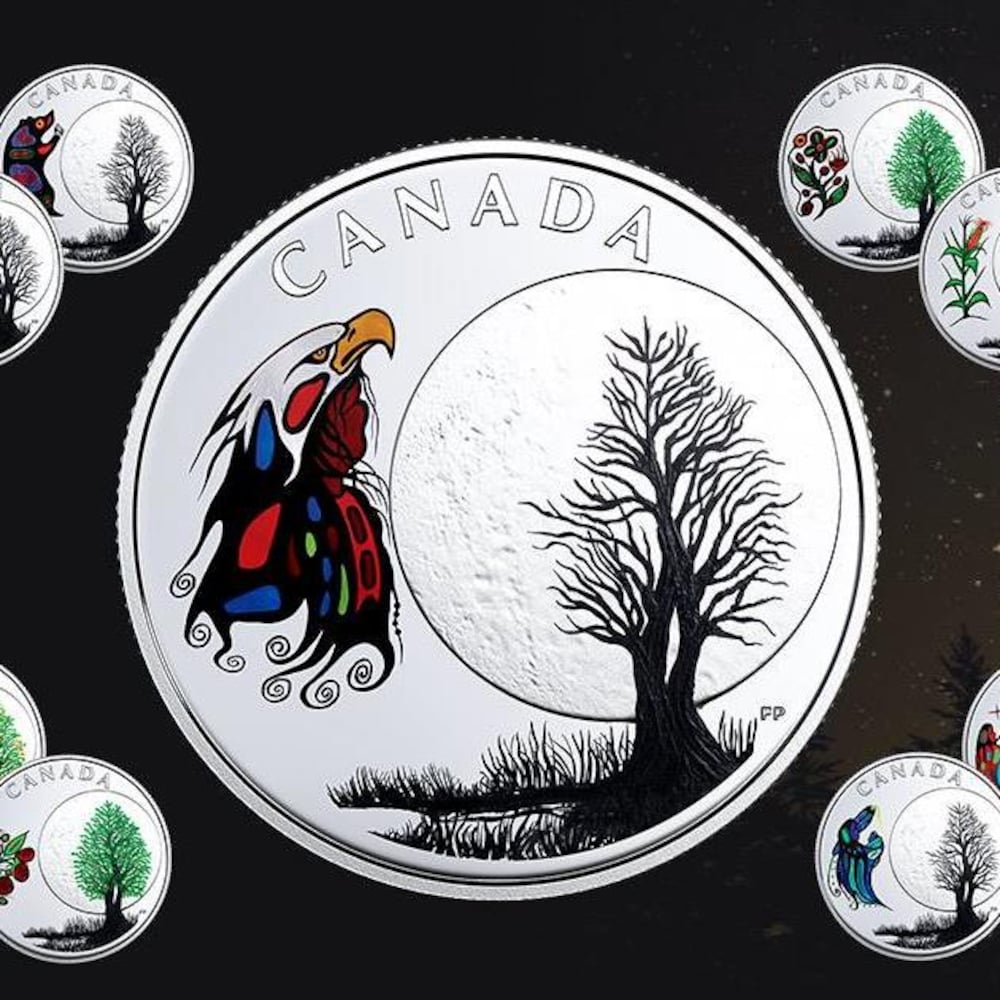 Les 13 pièces de monnaie réalisées à partir des œuvres de Frank Polson. 