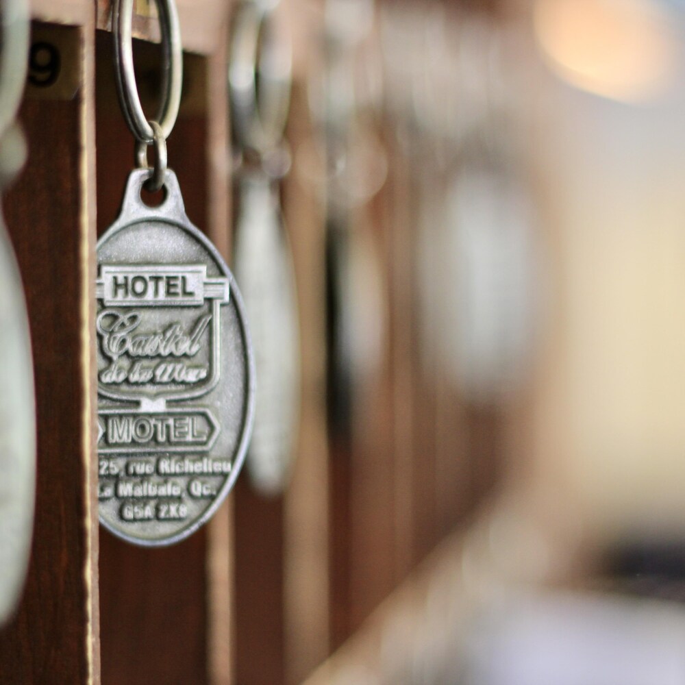 Des clés de chambres de l'Hôtel-Motel Castel de la mer à La Malbaie