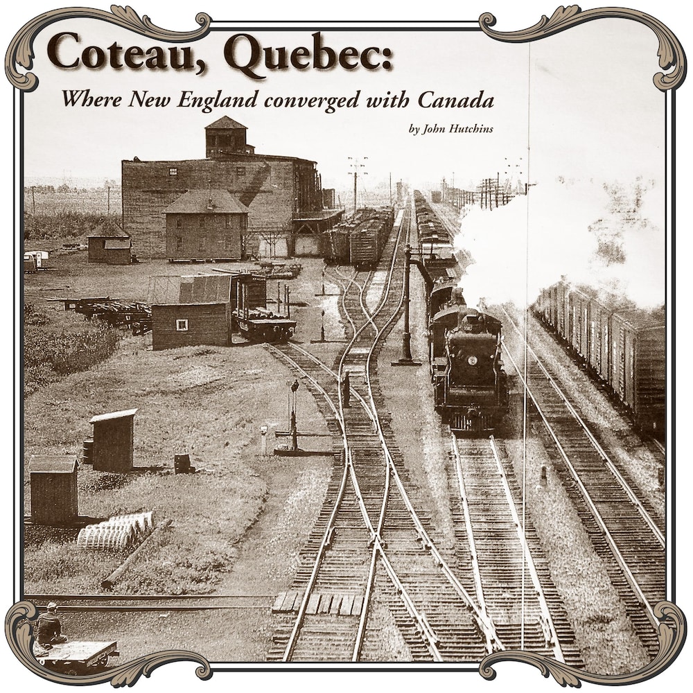 La gare de Coteau, en 1955. On y trouve des installations de l’époque : une grosse tour à eau, des réservoirs de carburant et de charbon, un atelier de réparation.