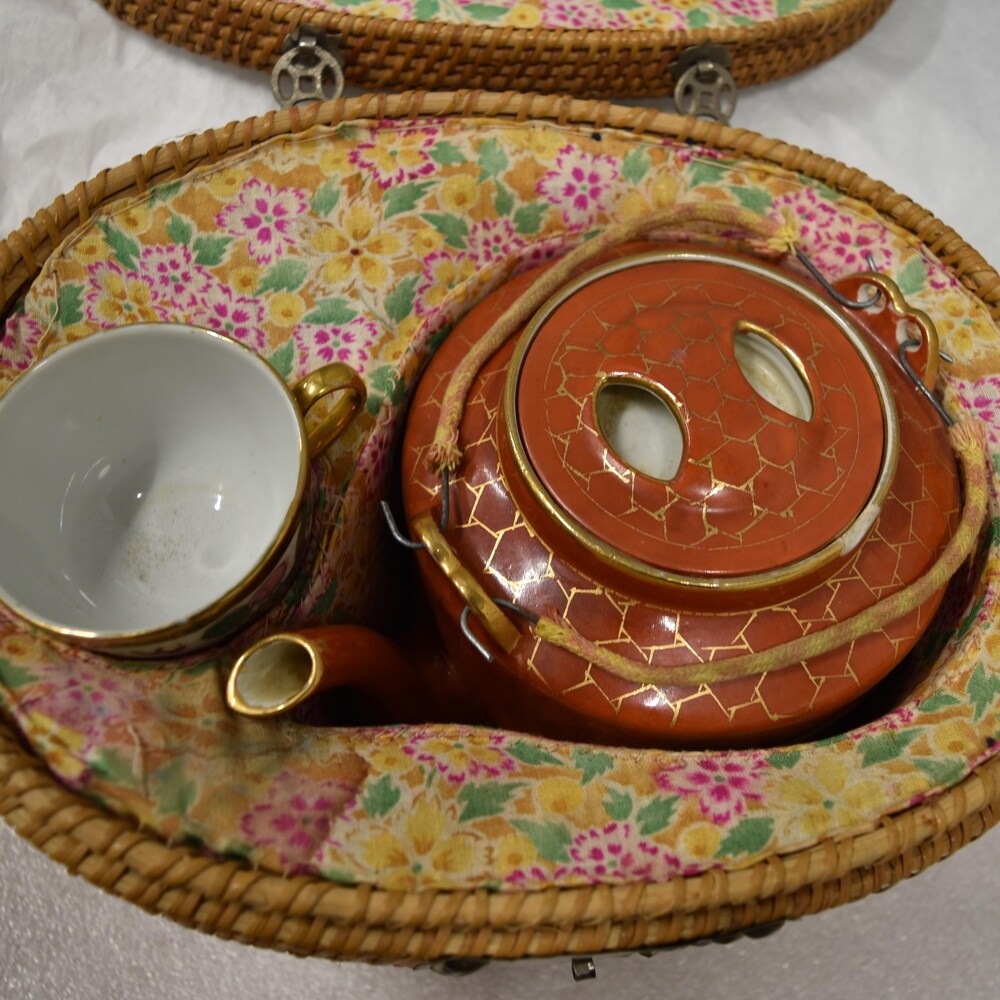 Basket tea set