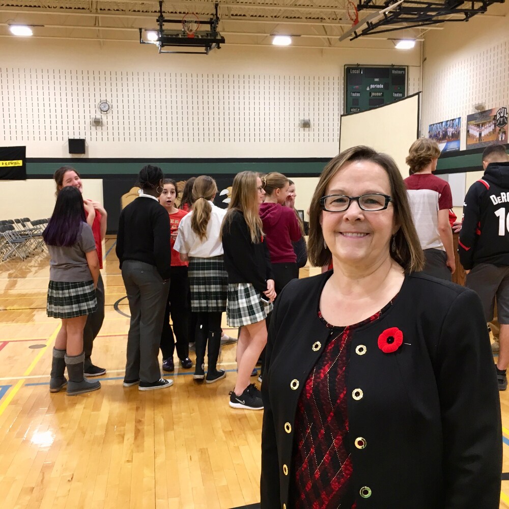 De jeunes ontariens soulignent le jour du Souvenir RadioCanada.ca