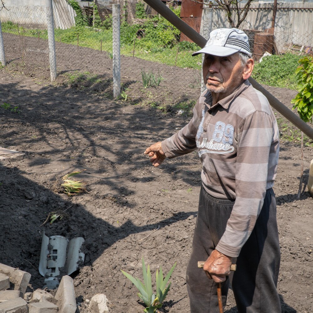 Vasiliy pointed to the explosive.