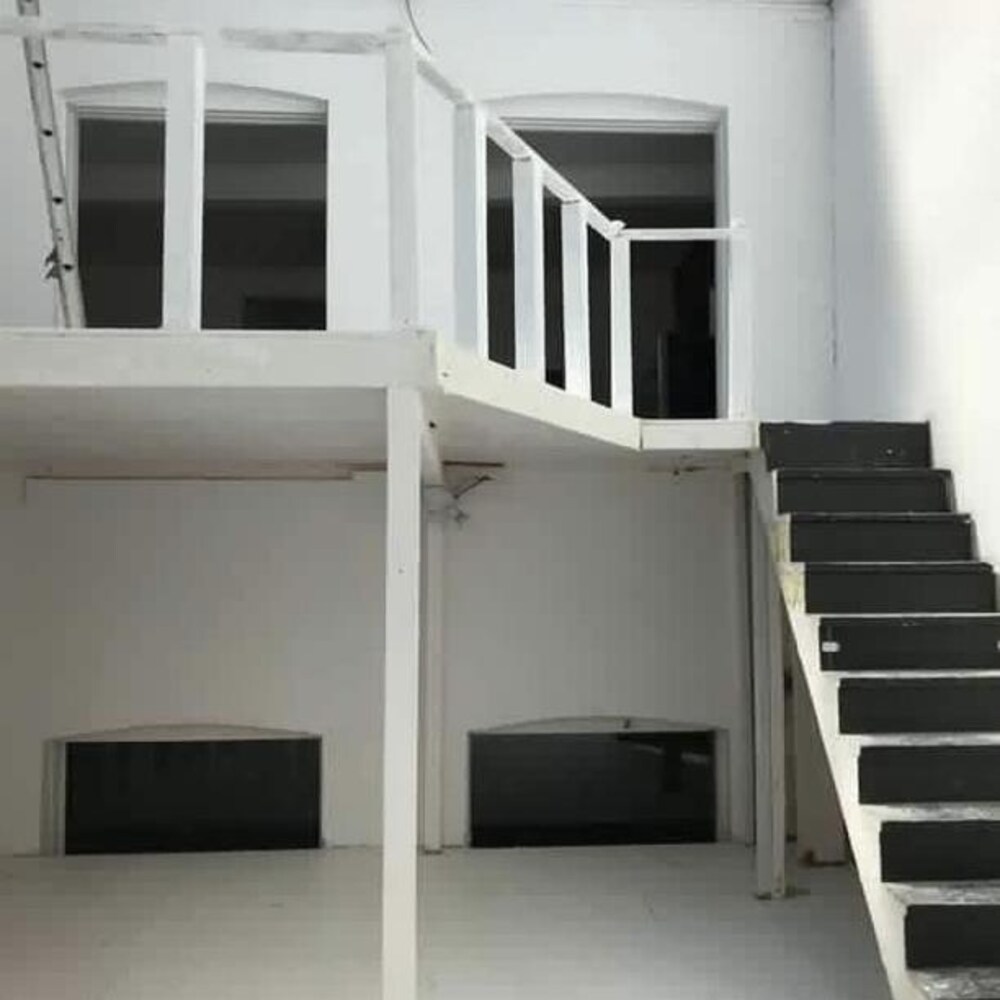 Un logement sans fenêtre.